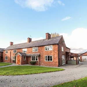 Milton Green Farm Holiday home